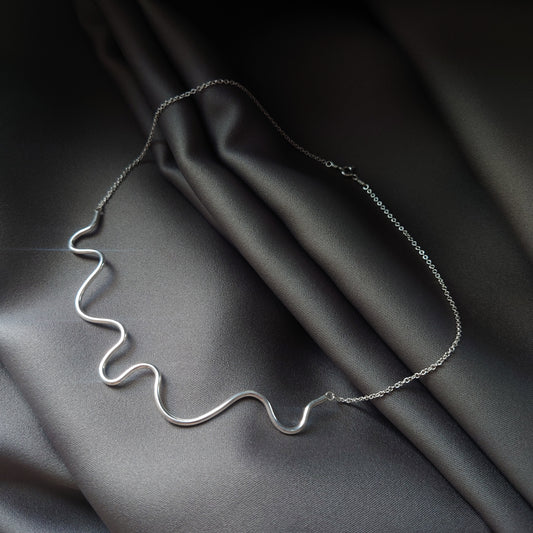 WAVE NECKLACE